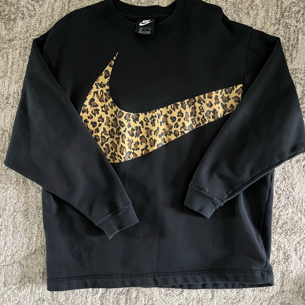 Nike crewneck sweatshirt